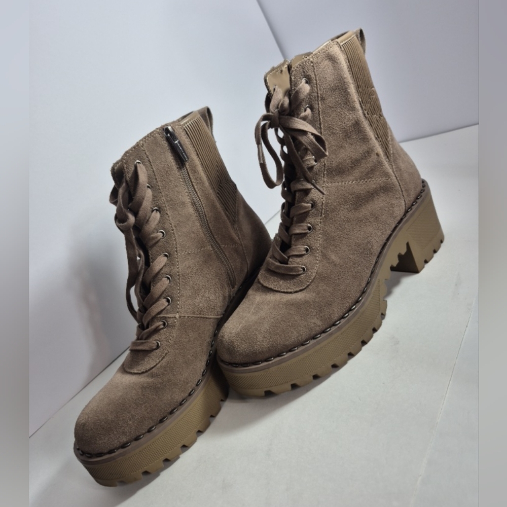 Vince Camuto Boots Lace Up Shoes Size 9.5 M